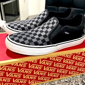 vans shoes grey and black